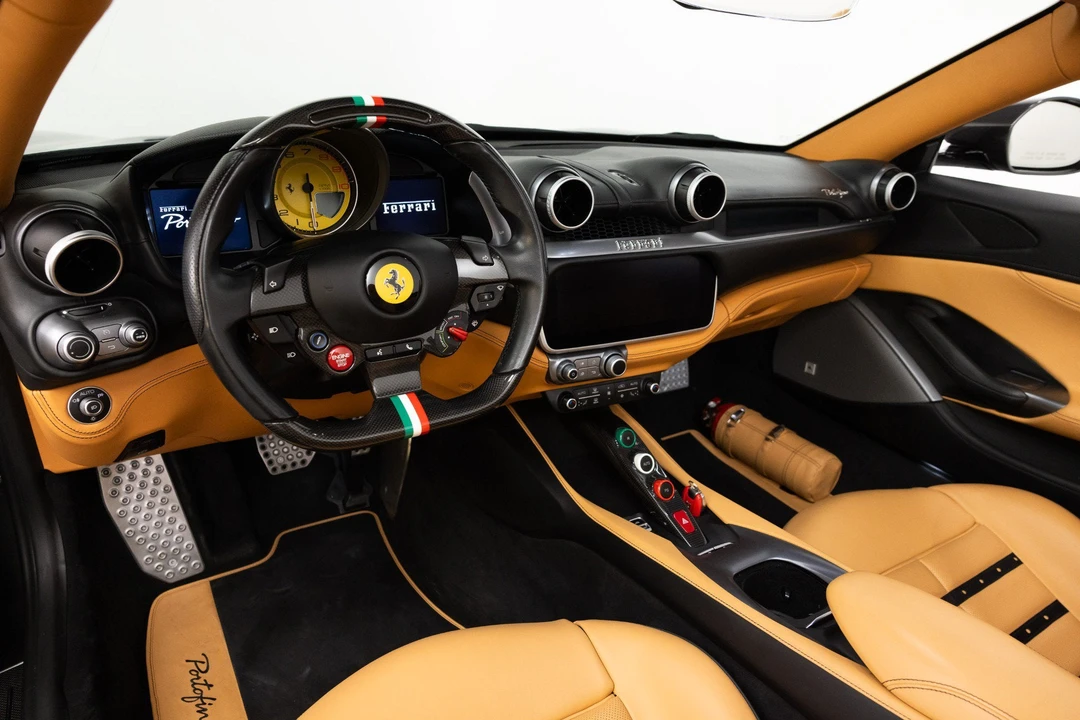 2019 Ferrari Portofino - Image 2 of 31