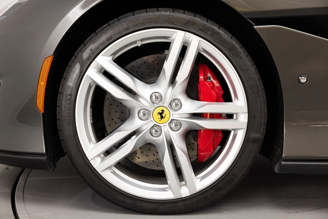 2019 Ferrari Portofino - Image 21 of 31