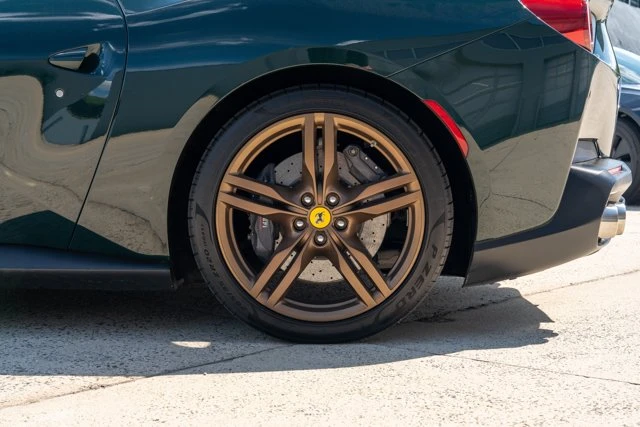 2019 Ferrari Portofino - Image 12 of 31