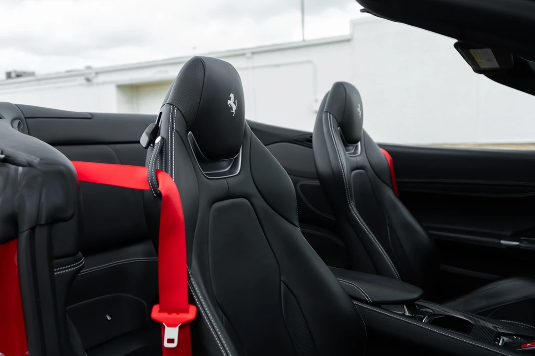 2019 Ferrari Portofino - Image 30 of 31