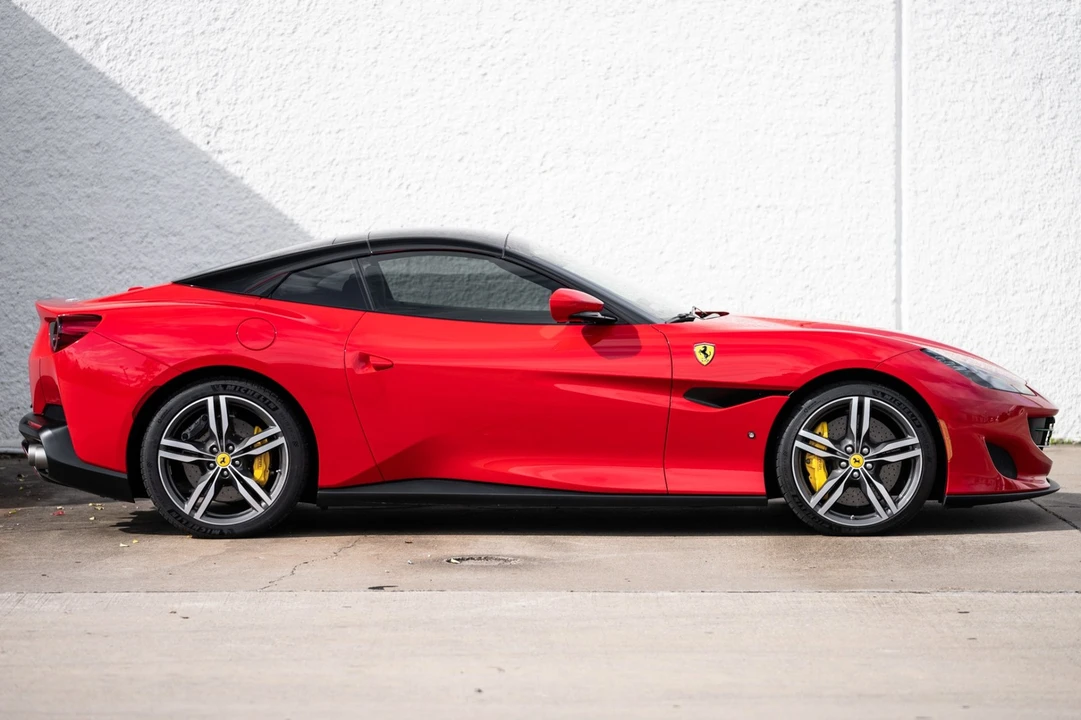 2019 Ferrari Portofino - Image 7 of 21