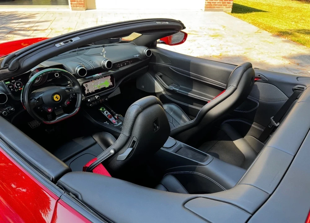 2019 Ferrari Portofino - Image 10 of 12
