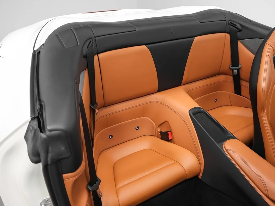 2019 Ferrari Portofino - Image 21 of 31