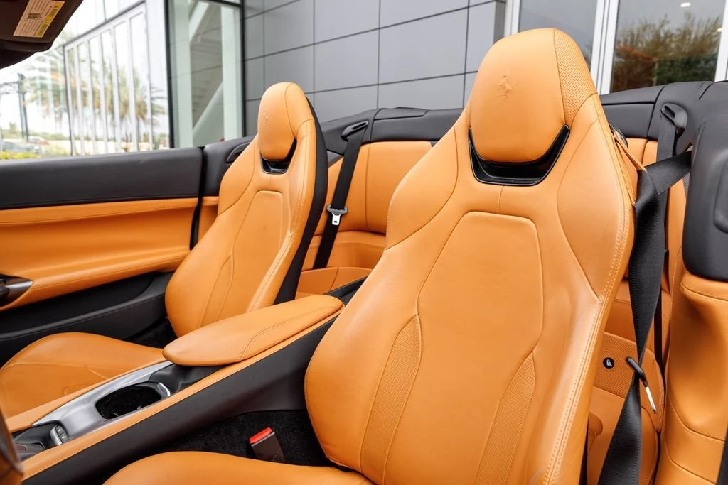 2019 Ferrari Portofino - Image 25 of 31