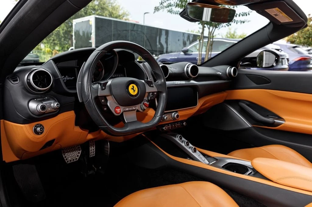 2019 Ferrari Portofino - Image 26 of 31