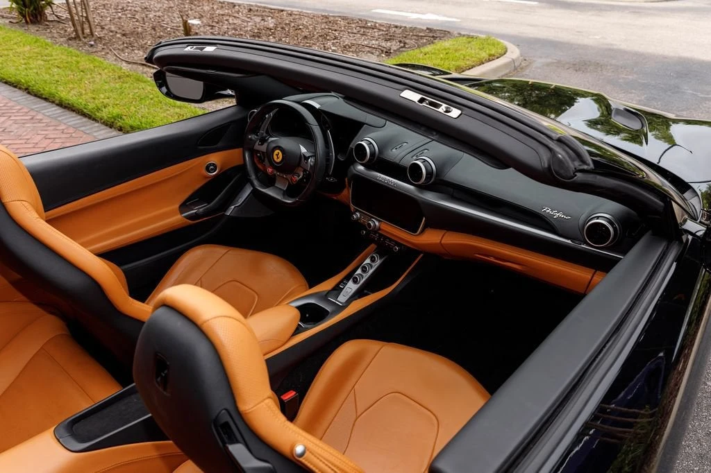 2019 Ferrari Portofino - Image 17 of 31