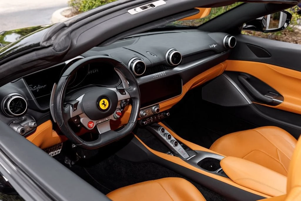 2019 Ferrari Portofino - Image 9 of 31