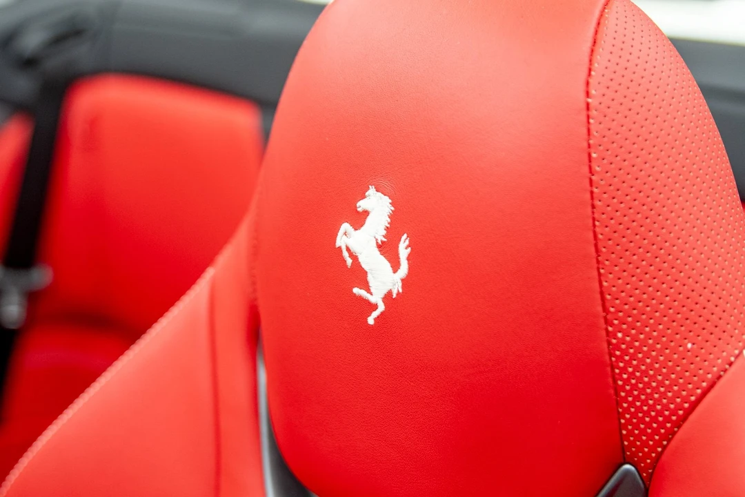 2019 Ferrari Portofino - Image 29 of 31