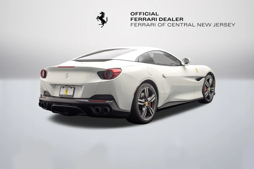 2019 Ferrari Portofino - Image 12 of 31