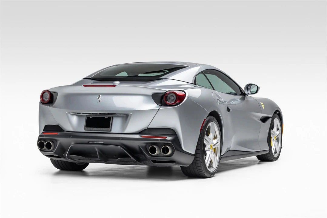 2019 Ferrari Portofino - Image 9 of 31