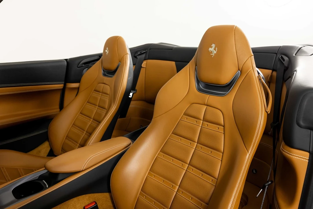 2019 Ferrari Portofino - Image 20 of 21