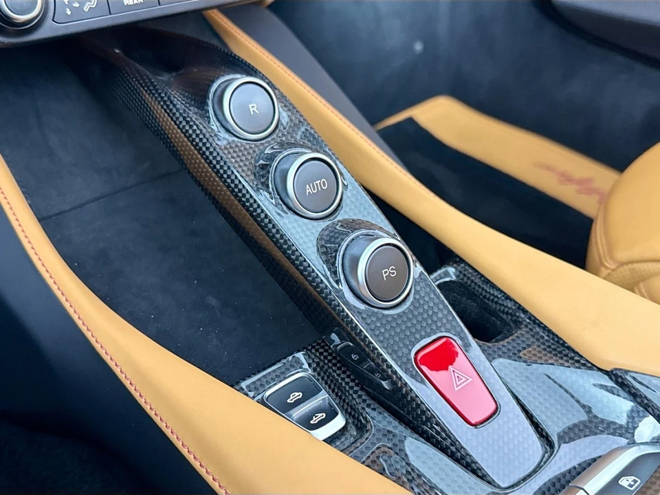 2019 Ferrari Portofino - Image 19 of 31