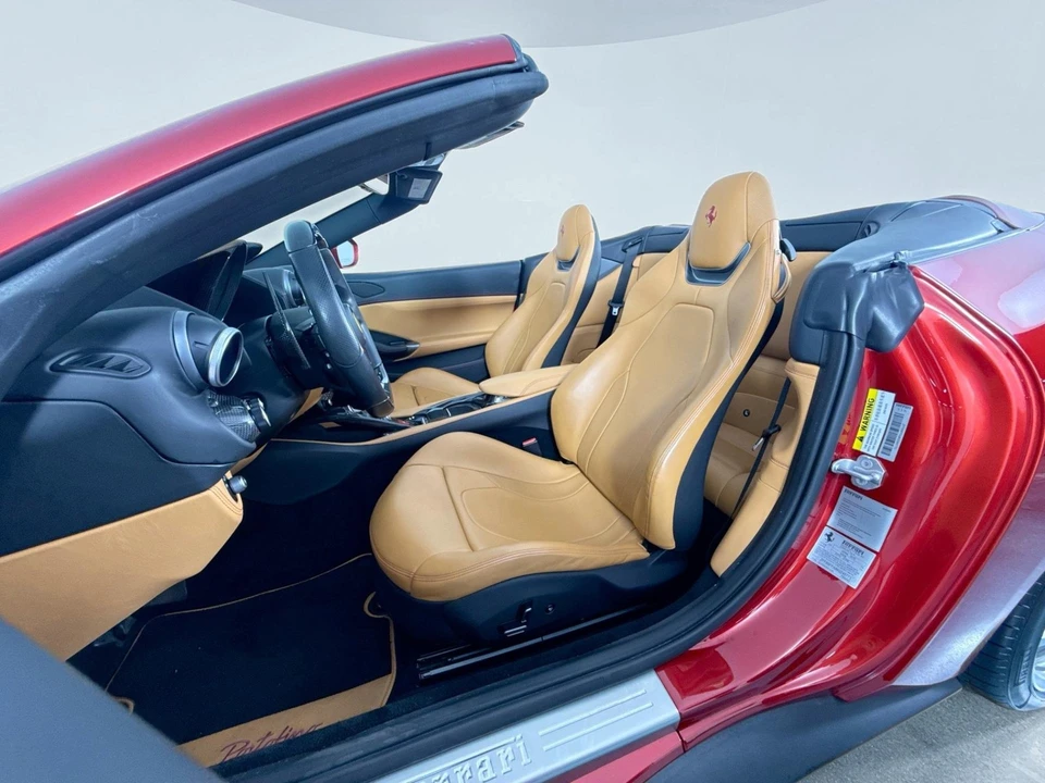 2019 Ferrari Portofino - Image 12 of 31
