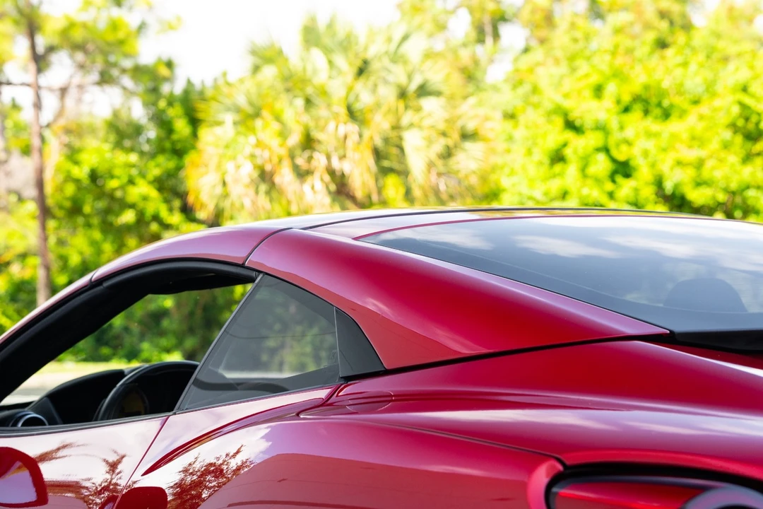 2019 Ferrari Portofino - Image 23 of 31