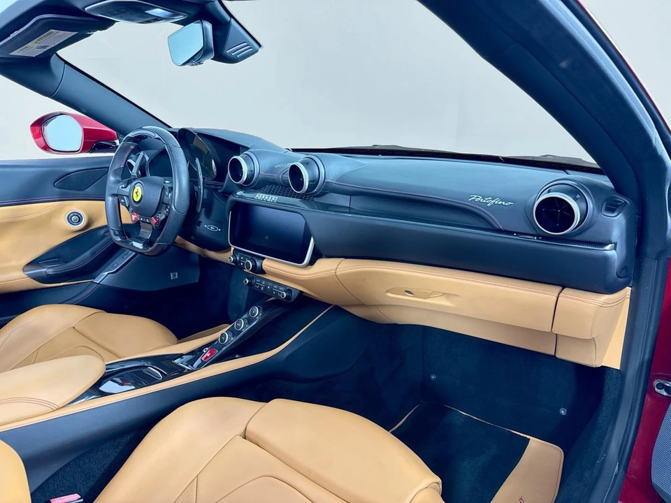 2019 Ferrari Portofino - Image 29 of 31