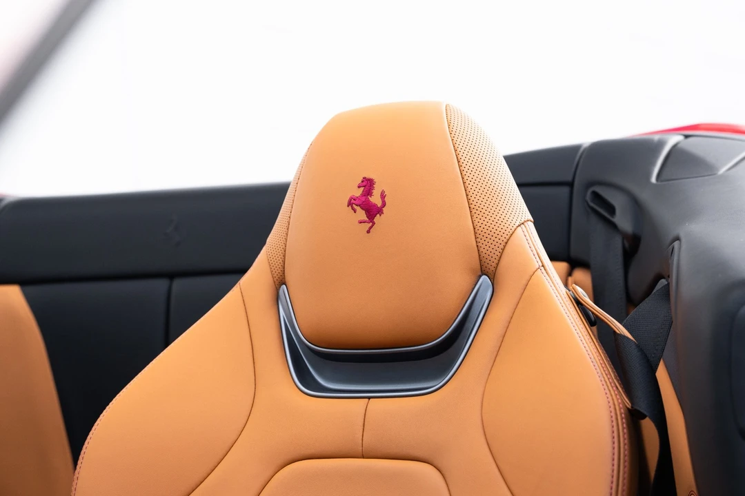 2019 Ferrari Portofino - Image 6 of 31