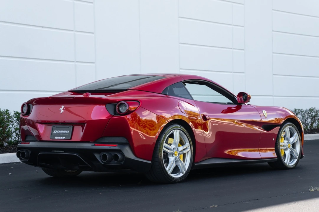2019 Ferrari Portofino - Image 17 of 31