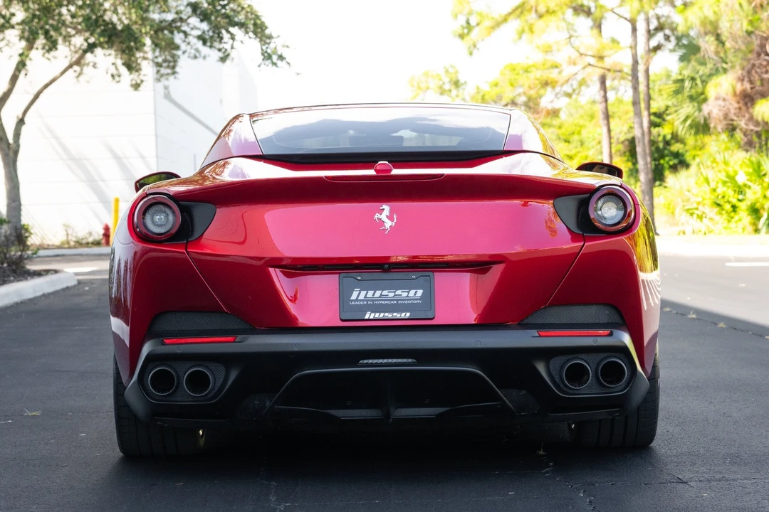 2019 Ferrari Portofino - Image 2 of 31