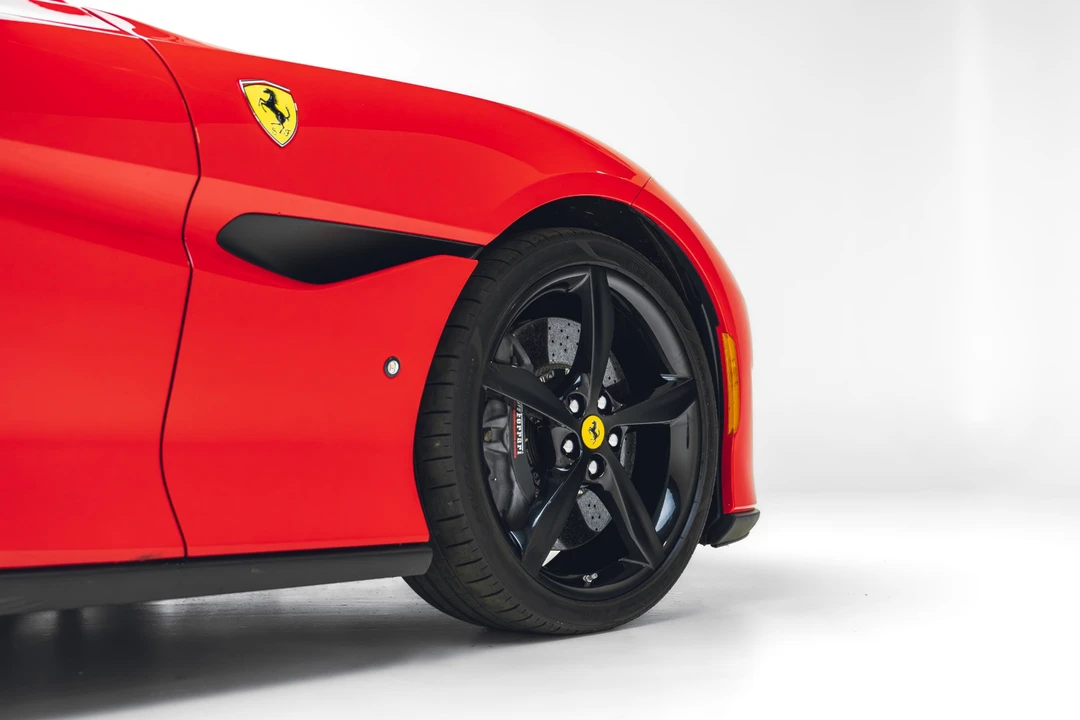 2019 Ferrari Portofino - Image 12 of 31