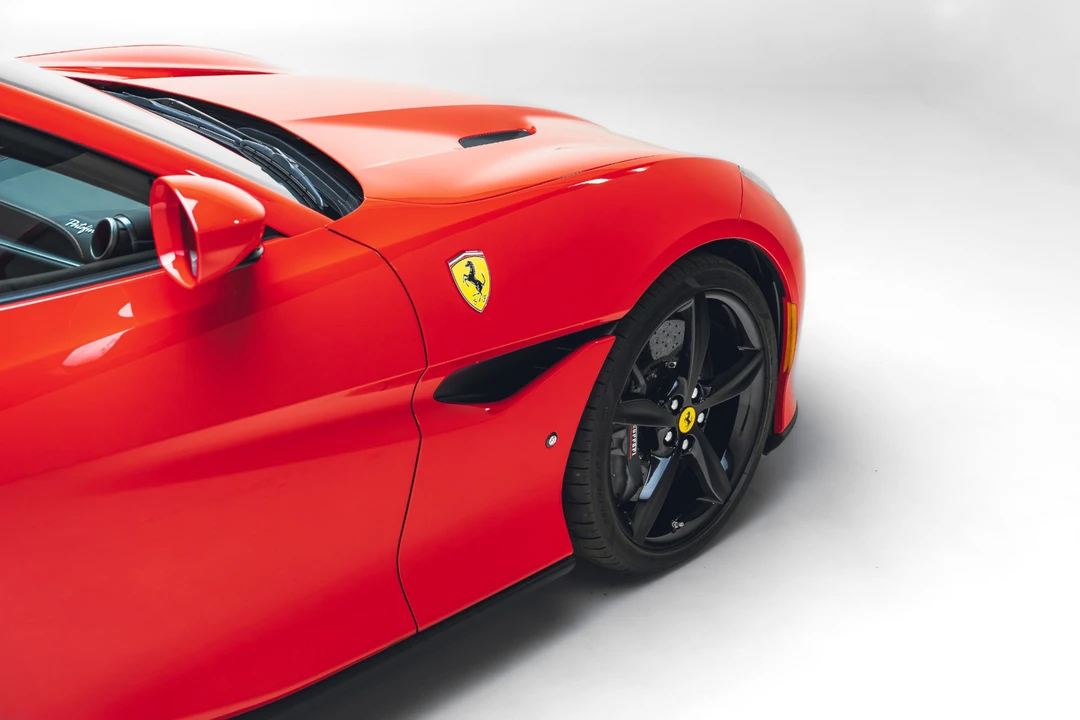 2019 Ferrari Portofino - Image 13 of 31
