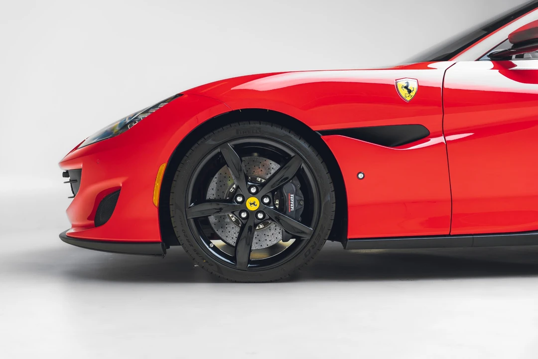 2019 Ferrari Portofino - Image 14 of 31