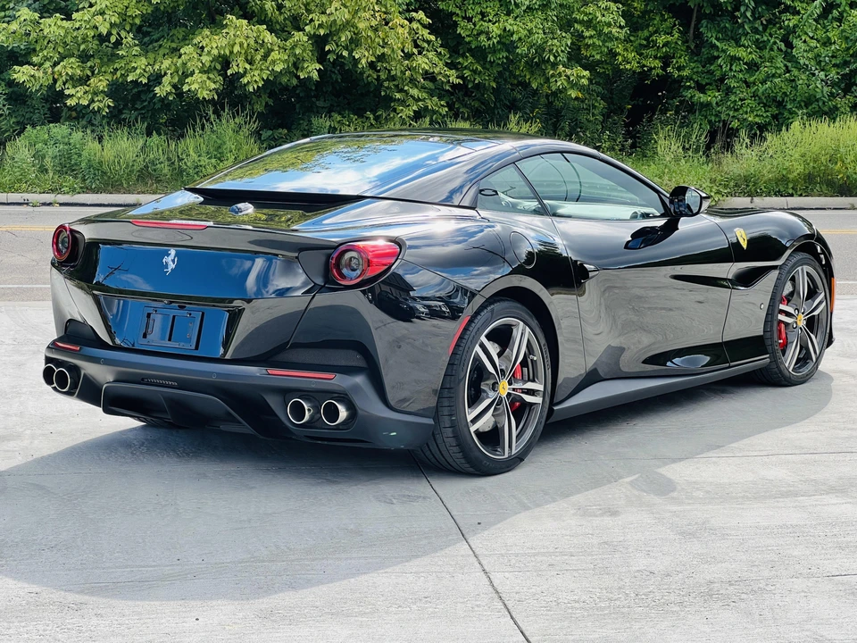 2019 Ferrari Portofino - Image 8 of 31