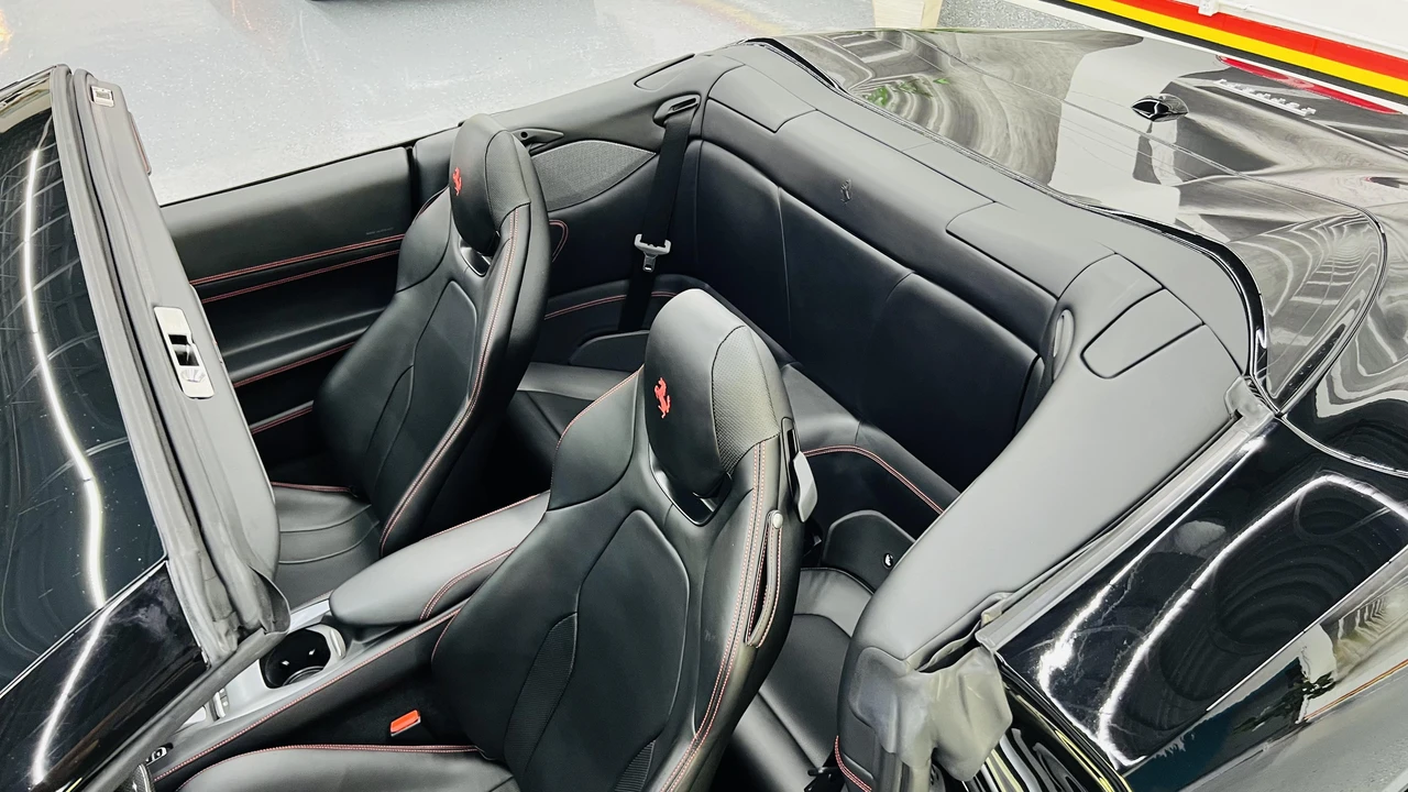 2019 Ferrari Portofino - Image 28 of 31