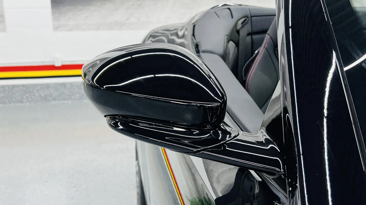 2019 Ferrari Portofino - Image 19 of 31