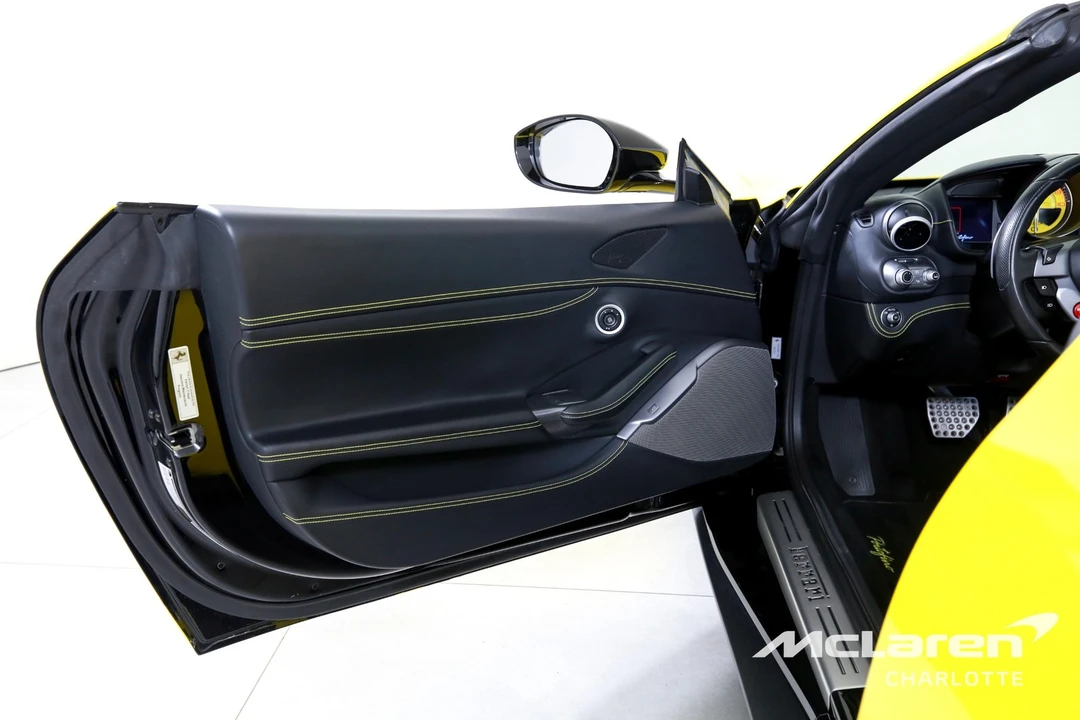 2019 Ferrari Portofino - Image 11 of 21