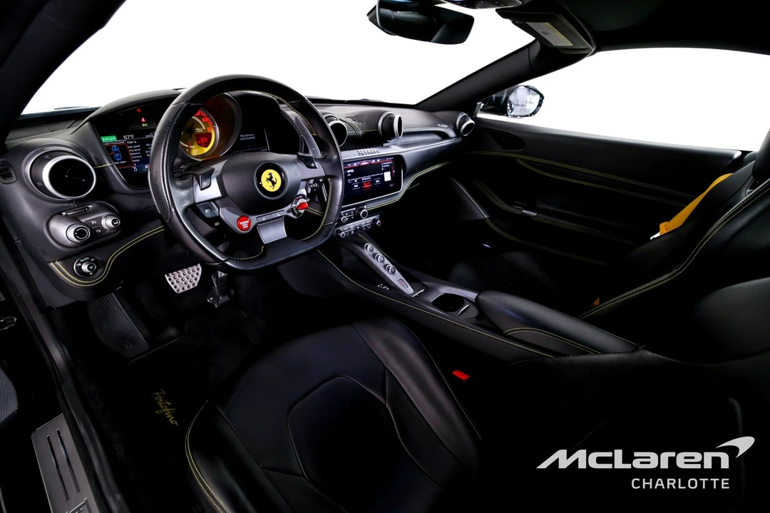 2019 Ferrari Portofino - Image 13 of 31