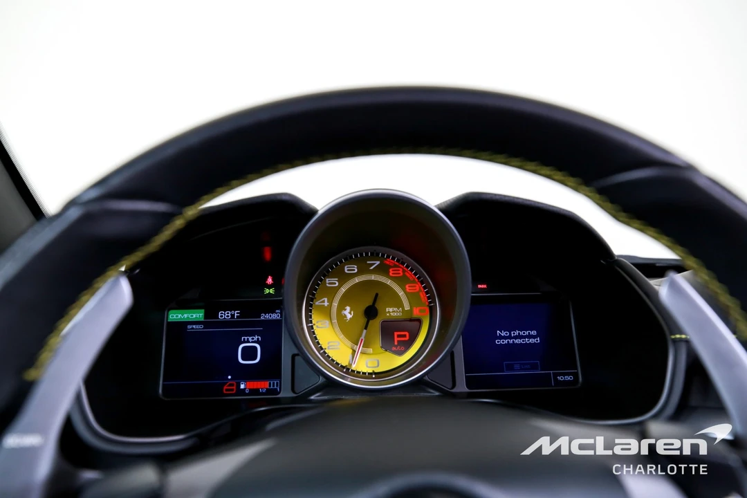 2019 Ferrari Portofino - Image 14 of 21