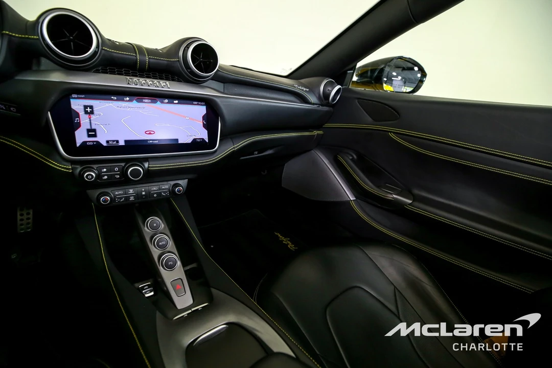 2019 Ferrari Portofino - Image 16 of 21