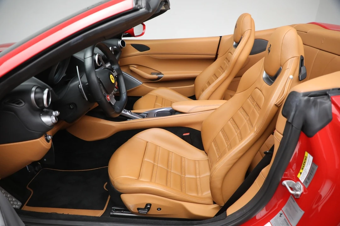 2019 Ferrari Portofino - Image 11 of 19
