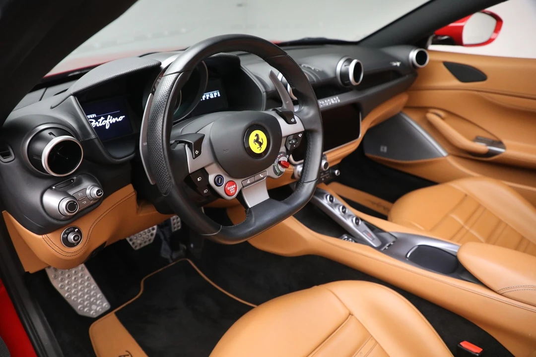 2019 Ferrari Portofino - Image 10 of 19