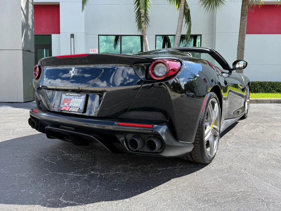 2019 Ferrari Portofino - Image 19 of 21