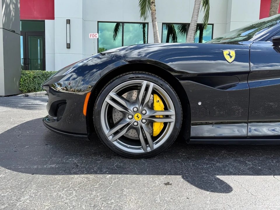 2019 Ferrari Portofino - Image 13 of 21