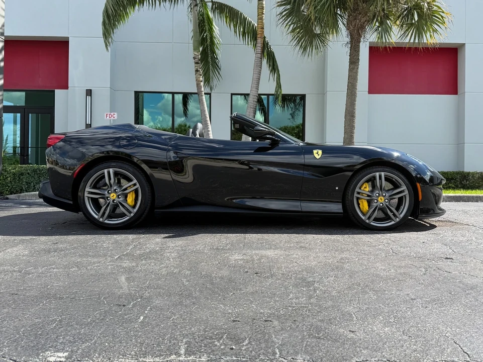 2019 Ferrari Portofino - Image 2 of 21