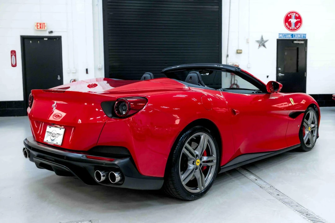 2019 Ferrari Portofino - Image 10 of 12