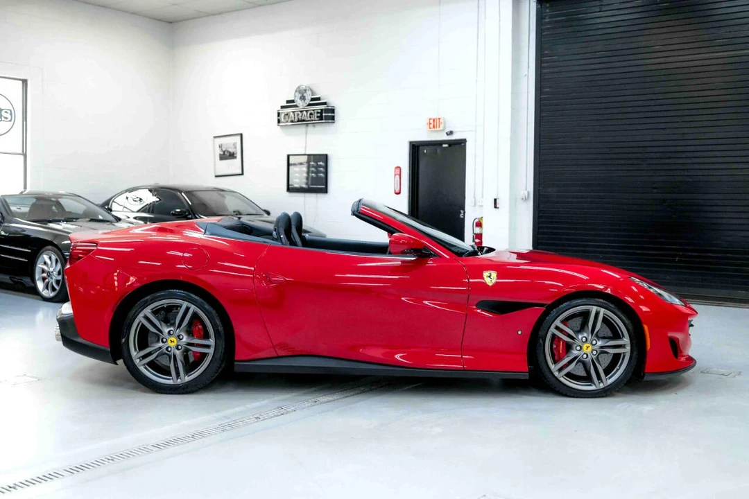 2019 Ferrari Portofino - Image 11 of 12