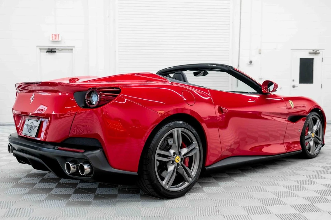 2019 Ferrari Portofino - Image 13 of 31