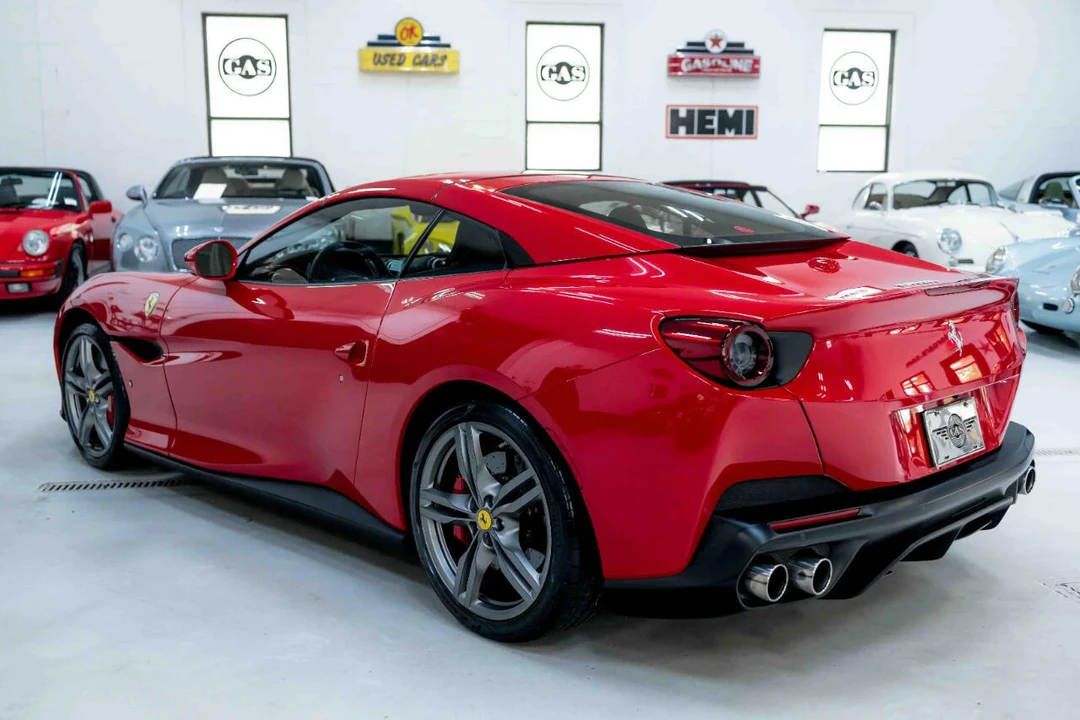 2019 Ferrari Portofino - Image 17 of 21