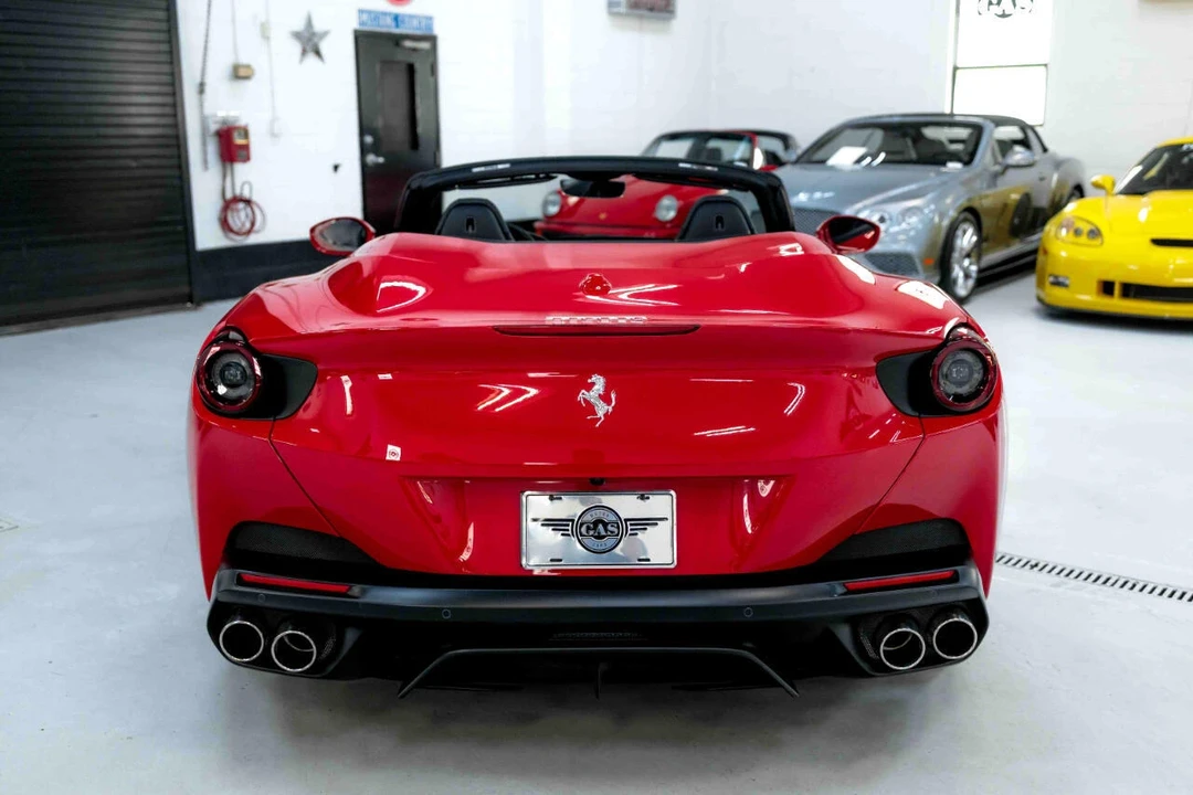 2019 Ferrari Portofino - Image 9 of 12