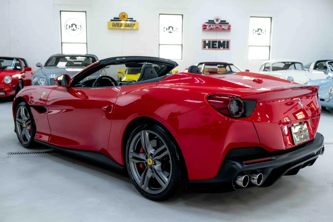 2019 Ferrari Portofino - Image 8 of 12