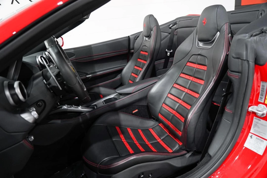 2019 Ferrari Portofino - Image 10 of 21