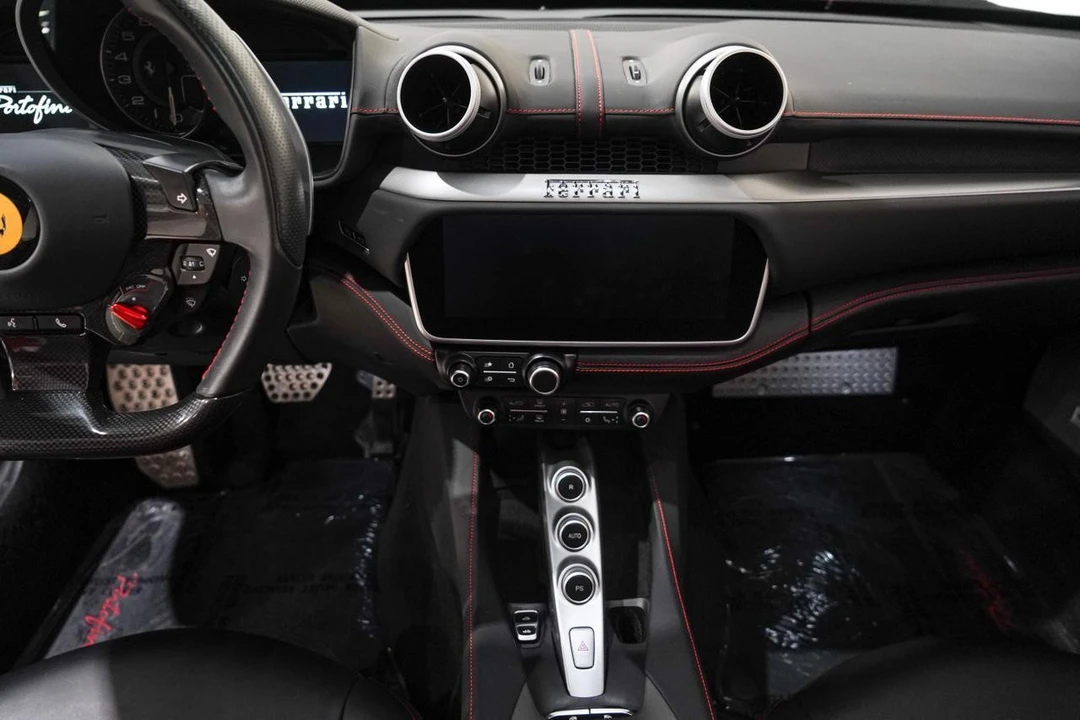 2019 Ferrari Portofino - Image 12 of 21