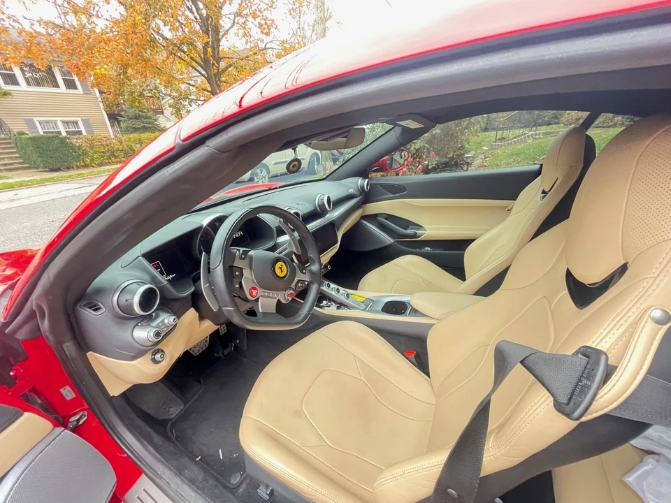 2019 Ferrari Portofino - Image 9 of 12