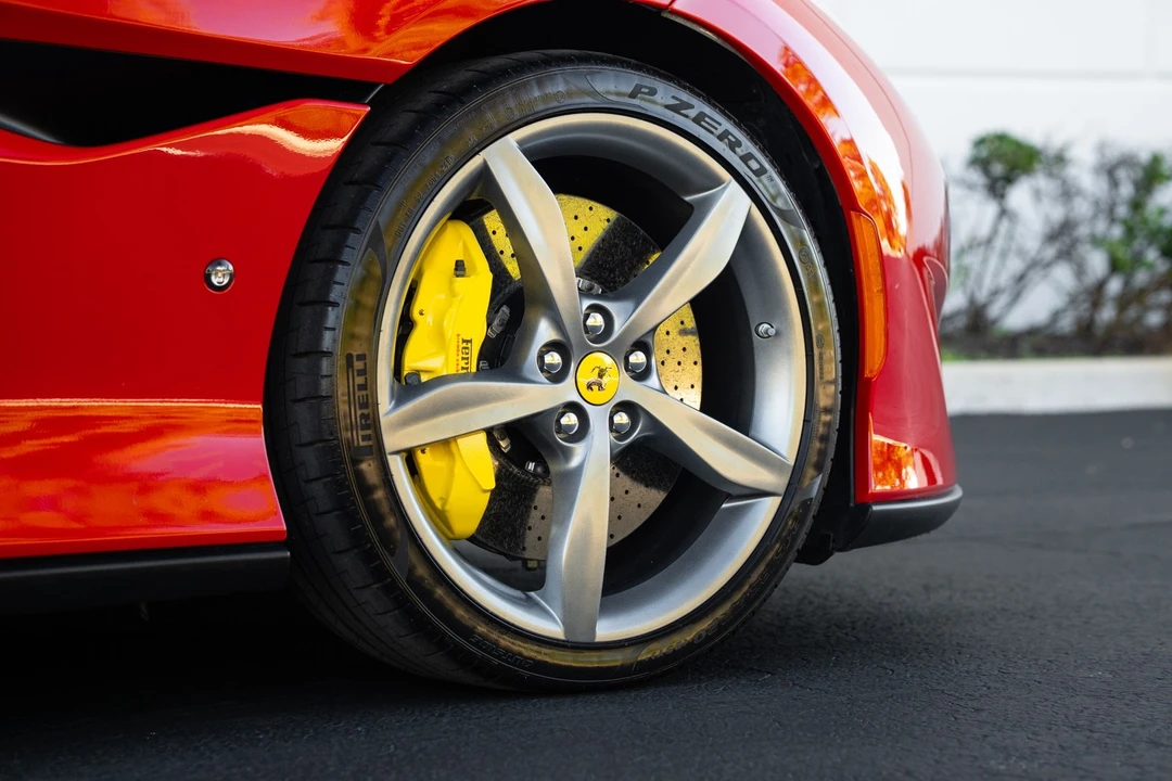 2019 Ferrari Portofino - Image 9 of 21