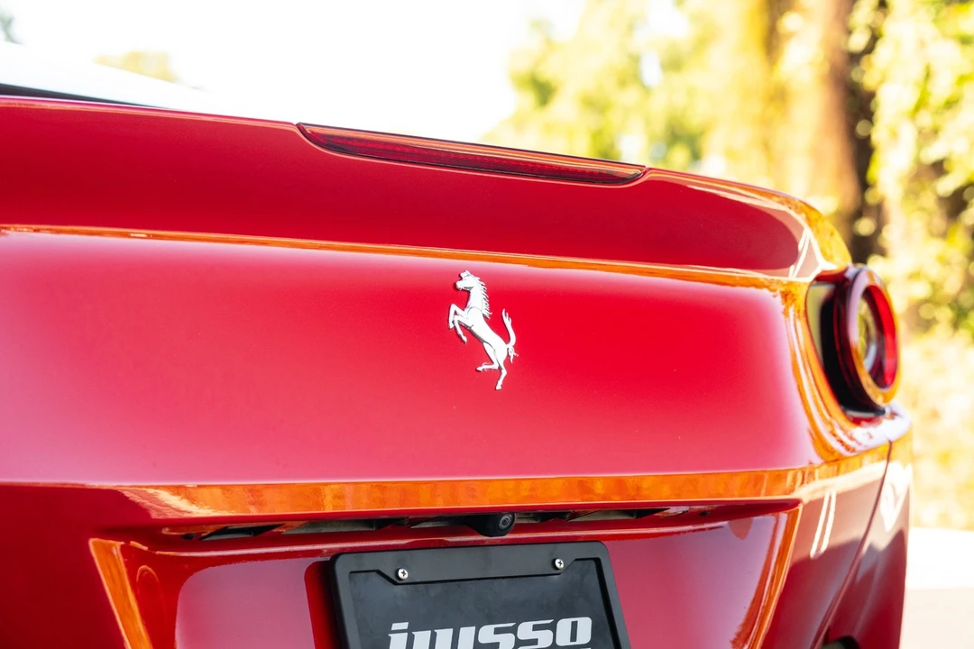 2019 Ferrari Portofino - Image 19 of 21
