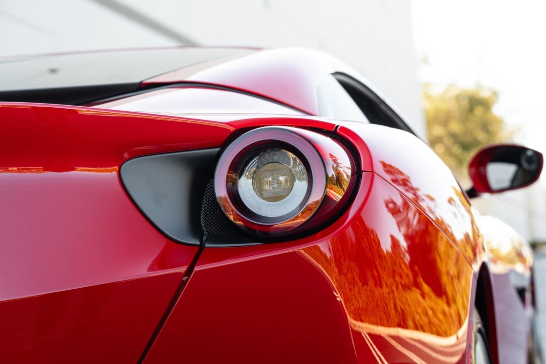 2019 Ferrari Portofino - Image 17 of 21