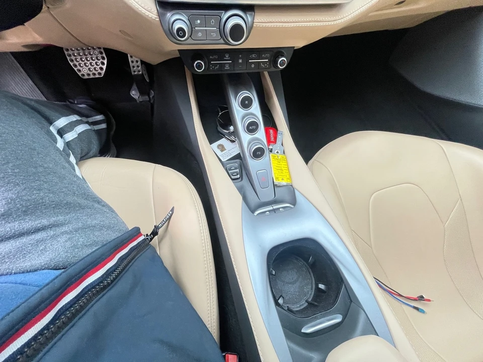 2019 Ferrari Portofino - Image 11 of 12